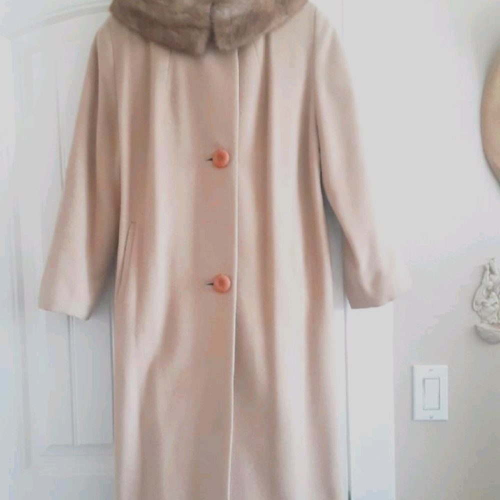 GORGEOUS 100% Pure Oriental Cashmere Coat